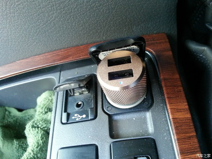 普拉多4000和兰德酷路泽4000油耗,lc250普拉多2.4t百公里油耗