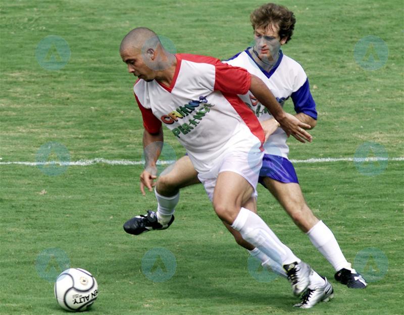 耐克足球鞋刺客纪念款解析,耐克足球鞋刺客进化史