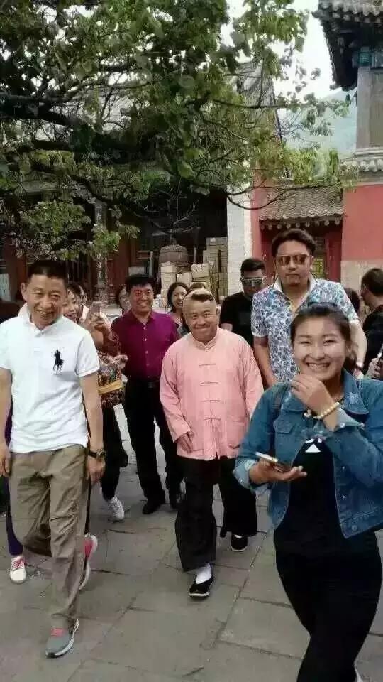 五月初一拜文殊菩萨,农历五月十五日拜菩萨