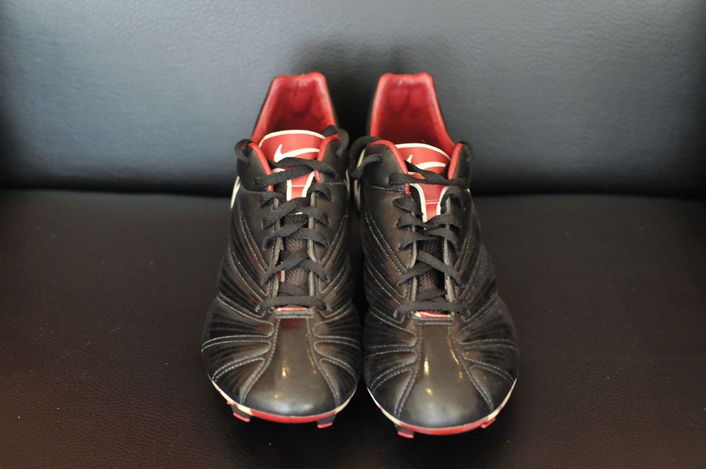 耐克足球鞋刺客纪念款解析,耐克足球鞋刺客进化史