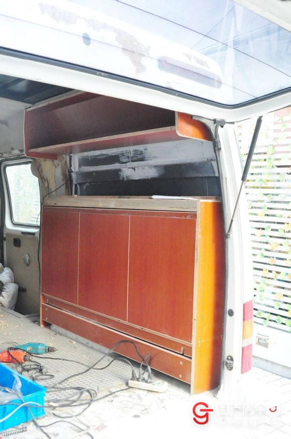 简单房车改装全过程,c型房车改造全过程