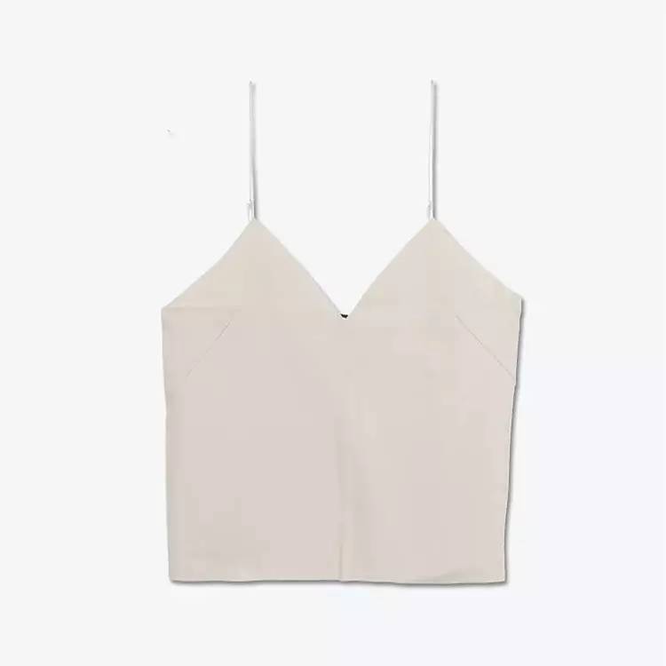 仙女们夏天必备的小吊带,胖女孩也能穿的小吊带推荐