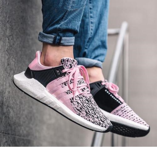 电竞潮男花落谁家PCPI参赛队员球鞋统计