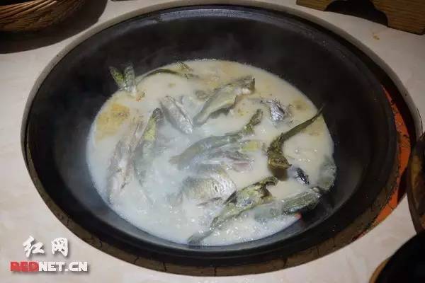 少套路多真诚,长沙2号地铁线附近美食推荐