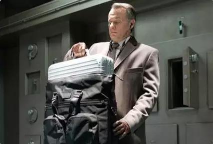 拉什么行李箱就知道你是哪个level的职场人?