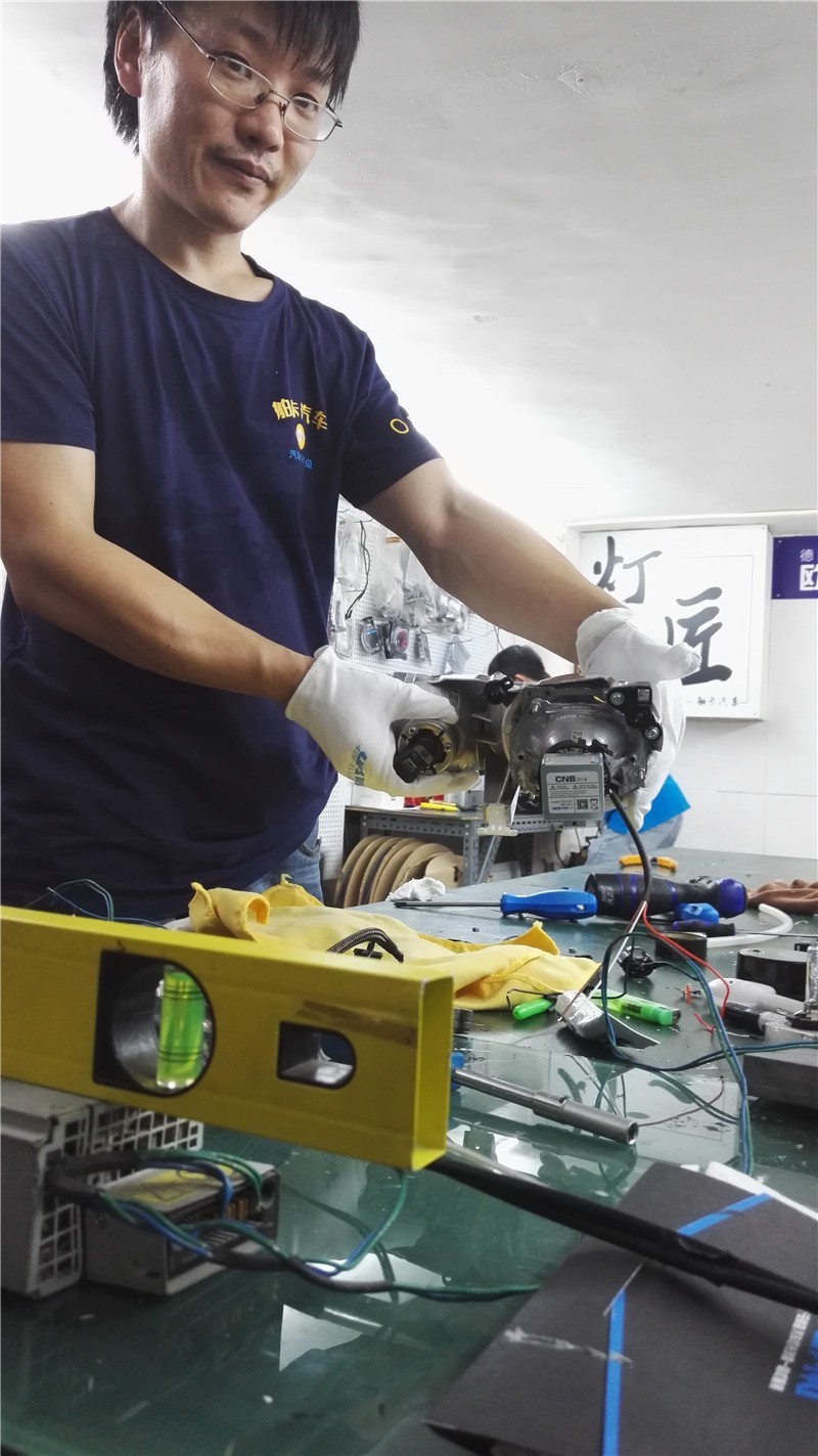 拜访改装店,拜访汽车改装店