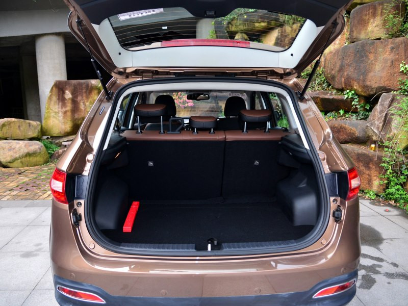 新款一汽森雅r7什么样,18年一汽森雅r7值得入手吗