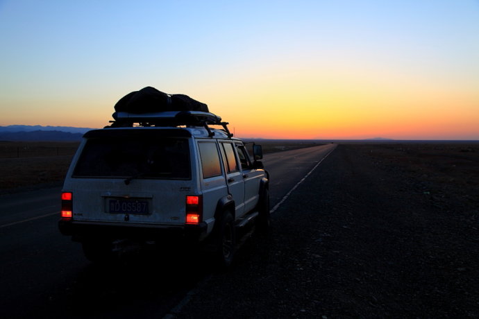 瑕疵吉普切诺基,老款吉普切诺基值得入手吗