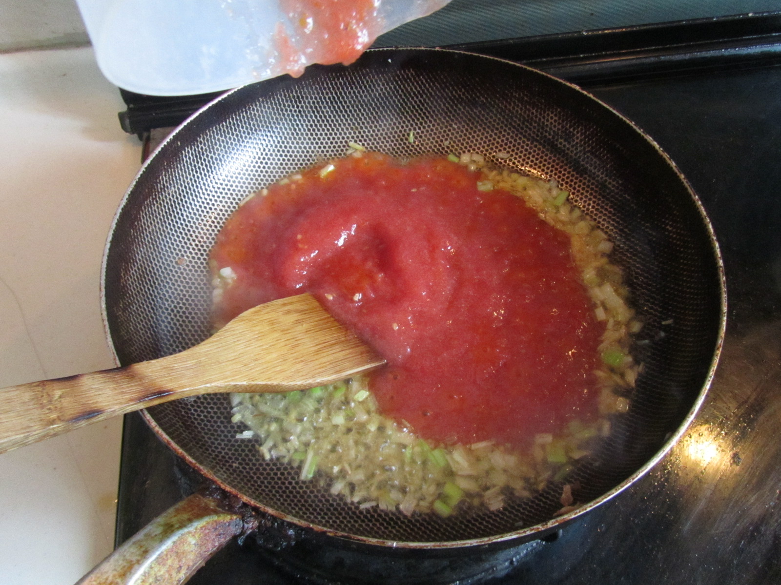 做鱼,为啥粘锅?为啥鱼皮不完整?为啥不入味?原来是少了这几步