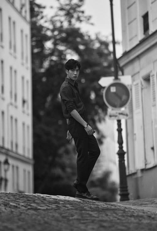 井柏然男装周放大招这美少女战士同款刘海可不是闹的