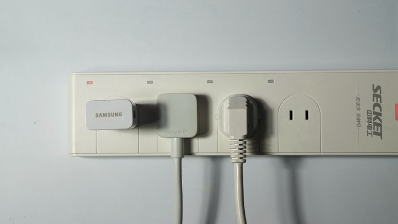 中科电工插板防触电原理,中科电工防水插座安全