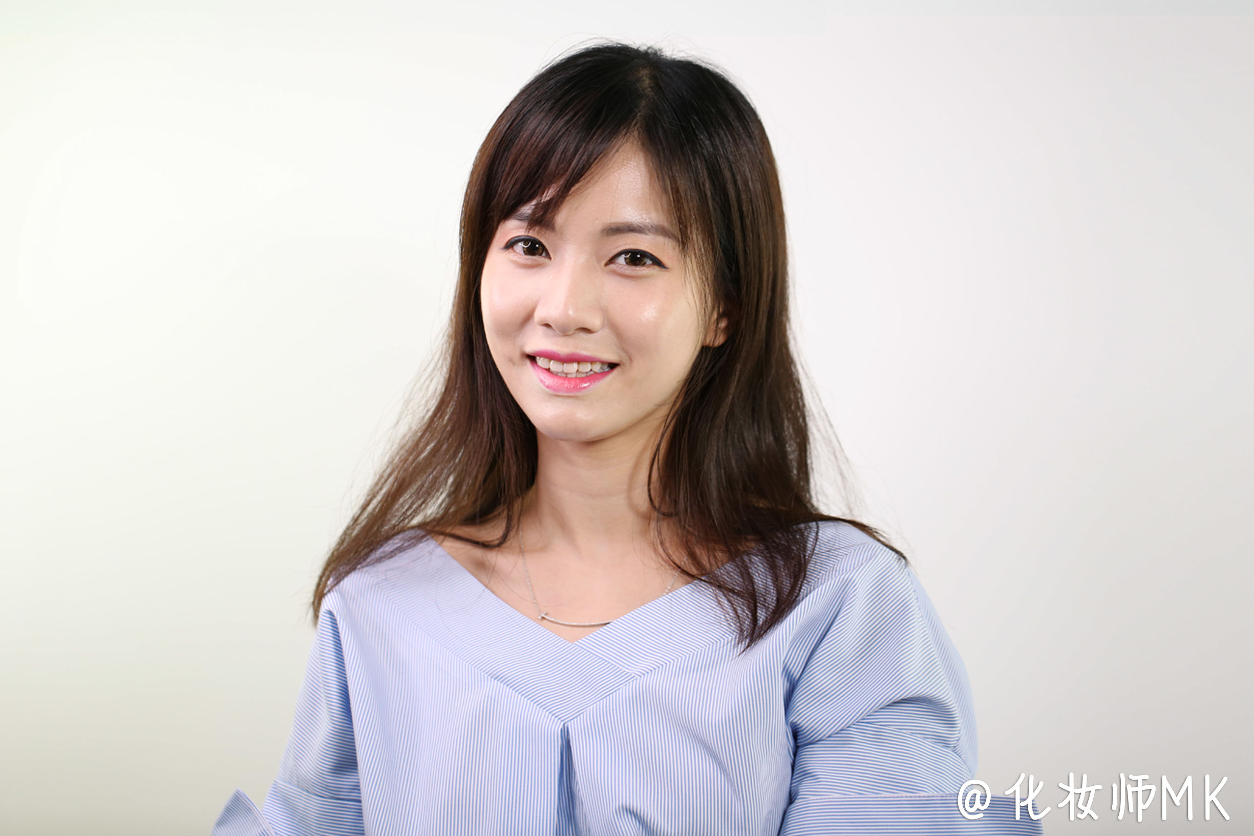 兰芝双色立体唇膏如何涂,兰芝双色唇膏哪个好看