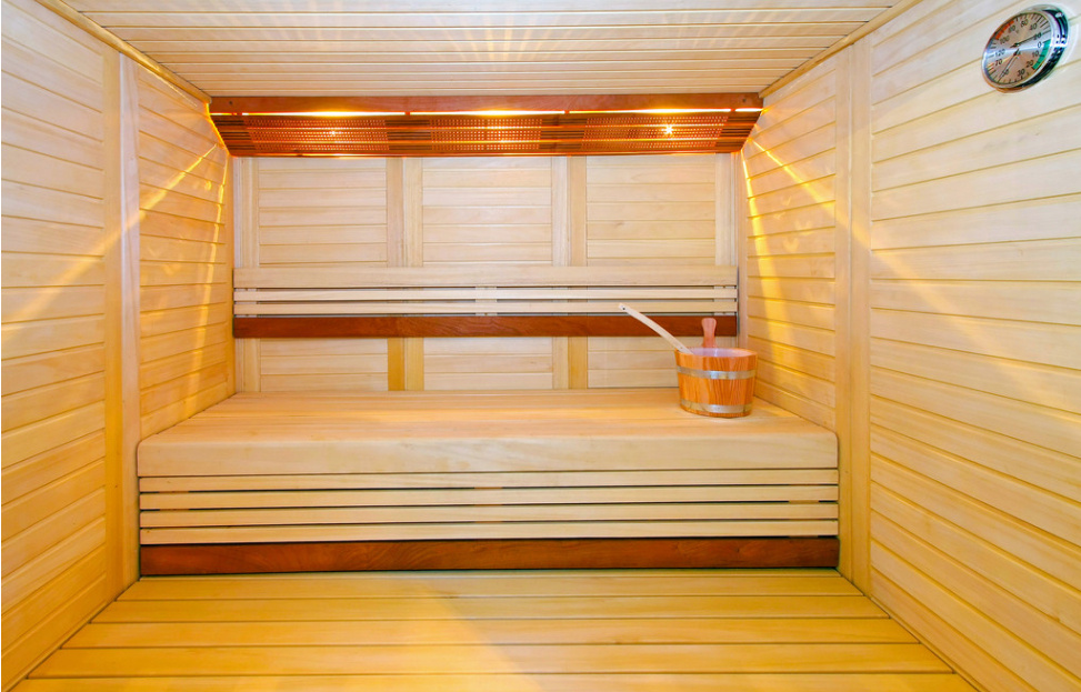 桑拿板刷漆如何处理,室外桑拿板怎样翻新刷漆