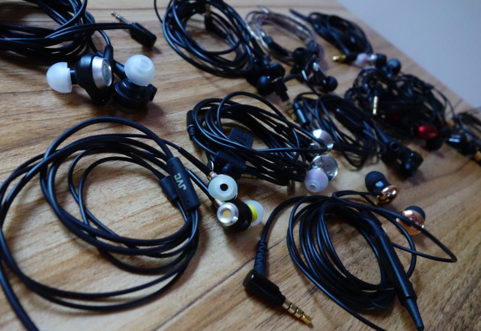 要如何设计一款耳塞,为什么耳塞带有扁头的呢