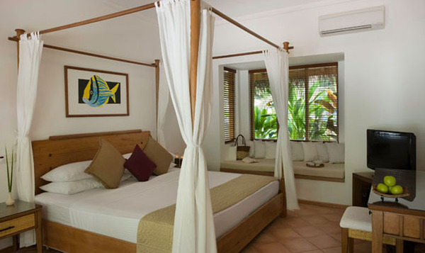 美佳航空的飞机,马代库拉玛蒂kuramathi价格