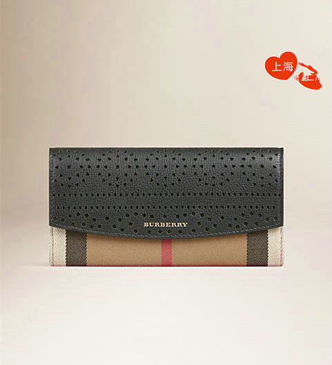 burberry包质量好吗,burberry包是轻奢还是高奢