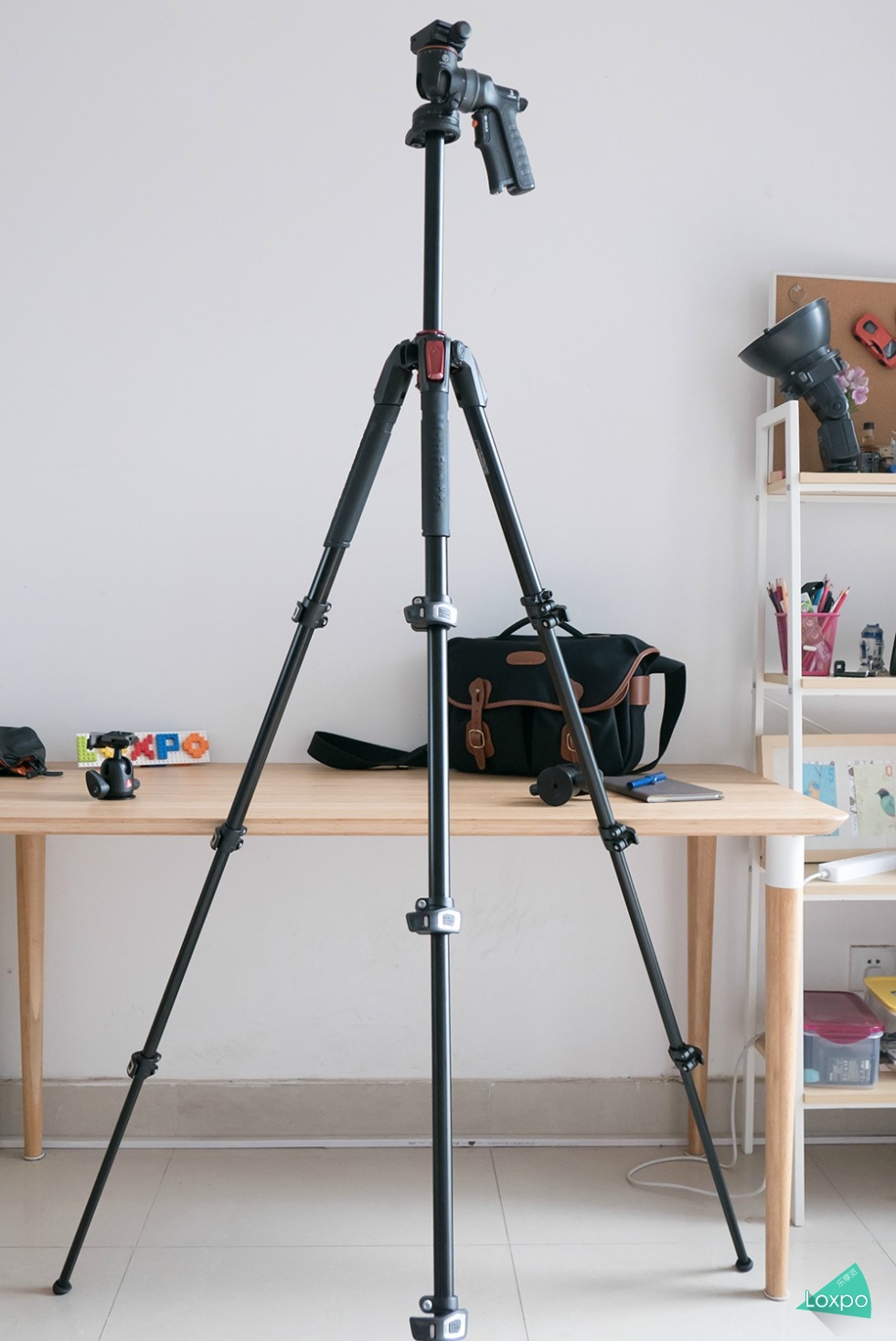 曼富图190三脚架使用视频,曼富图mk190