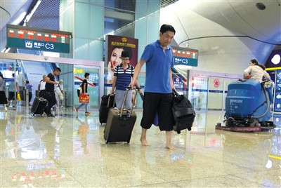 暴雨产妇难产,暴雨夜产妇临盆