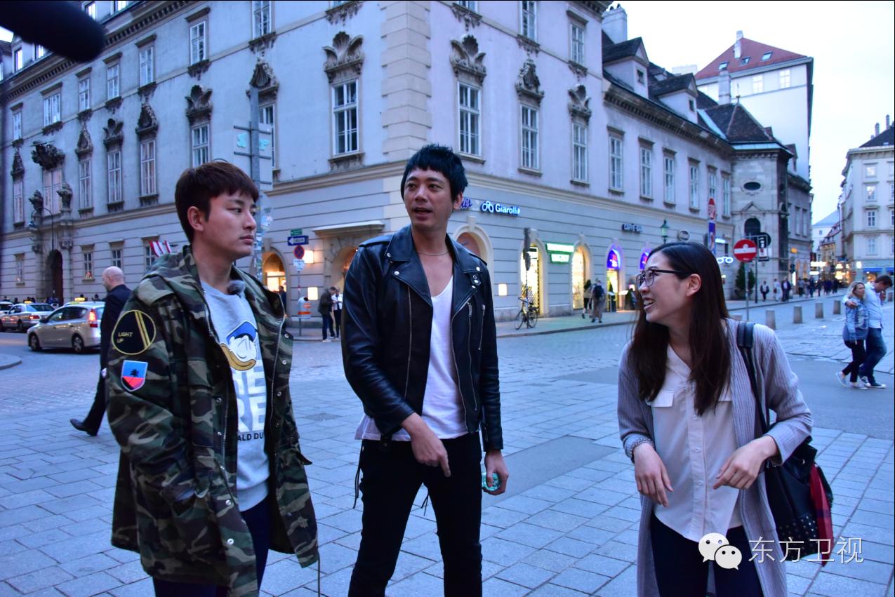 郭德纲德云社一家亲,郭德纲铁三角再同台