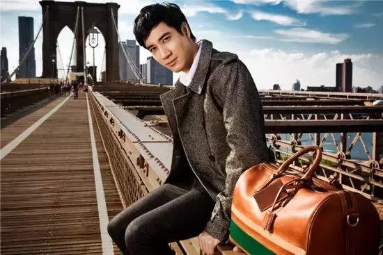 coach米老鼠男包,2022年最值得买的coach包