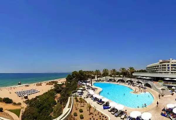 c罗到底有多富,c罗能有多有钱