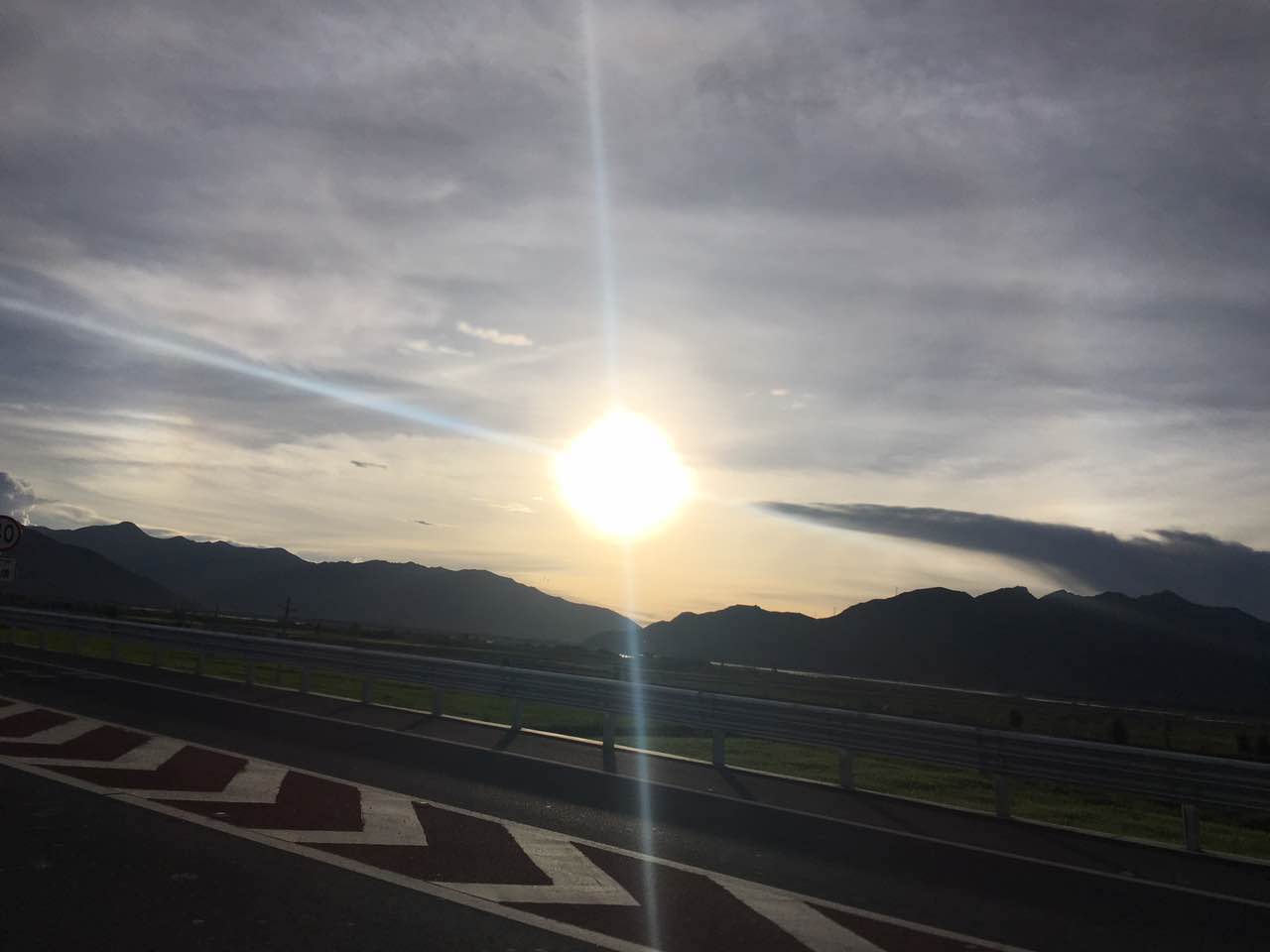 博速川藏线租车哪家便宜 (川藏线自驾游租车哪家好)