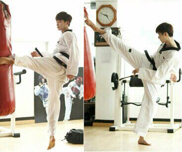 李洙赫李准基宋仲基,韩娱男明星九宫格李钟硕