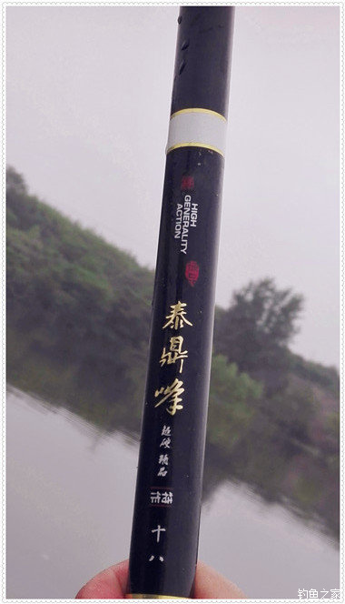 大雨一直下在鱼塘怎么钓草鱼,下大雨水库好钓草鱼吗