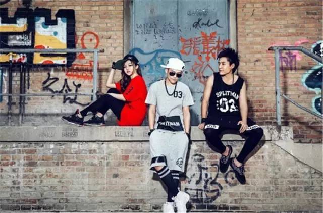 投了洋码头、有货、卷皮、YHOUSE、如涵，他的零售投资经是：我只相信重模式！