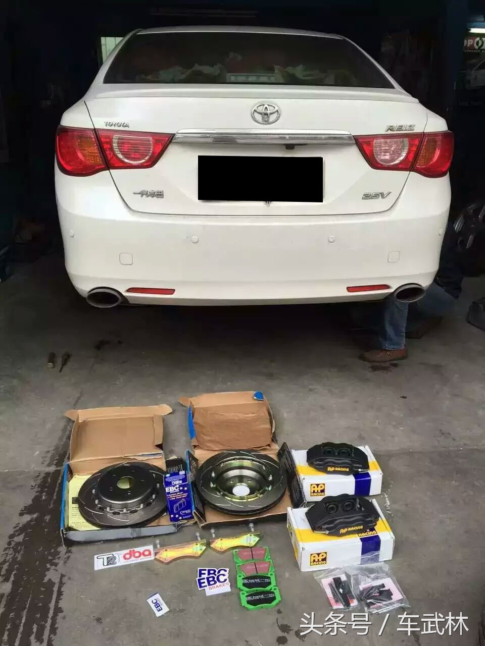 锐志装正品ap卡钳,锐志安装f50刹车卡钳