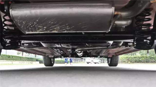 这车只要你舍得给油，基本都很吵？是的！