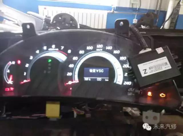 新款凯美瑞大事故维修,经典凯美瑞钥匙丢失怎么开门