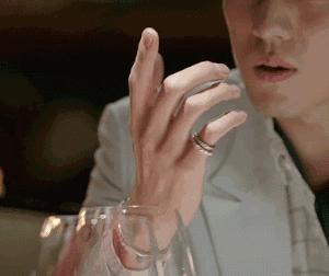 手长得好看的女生,手长得好看是什么样子