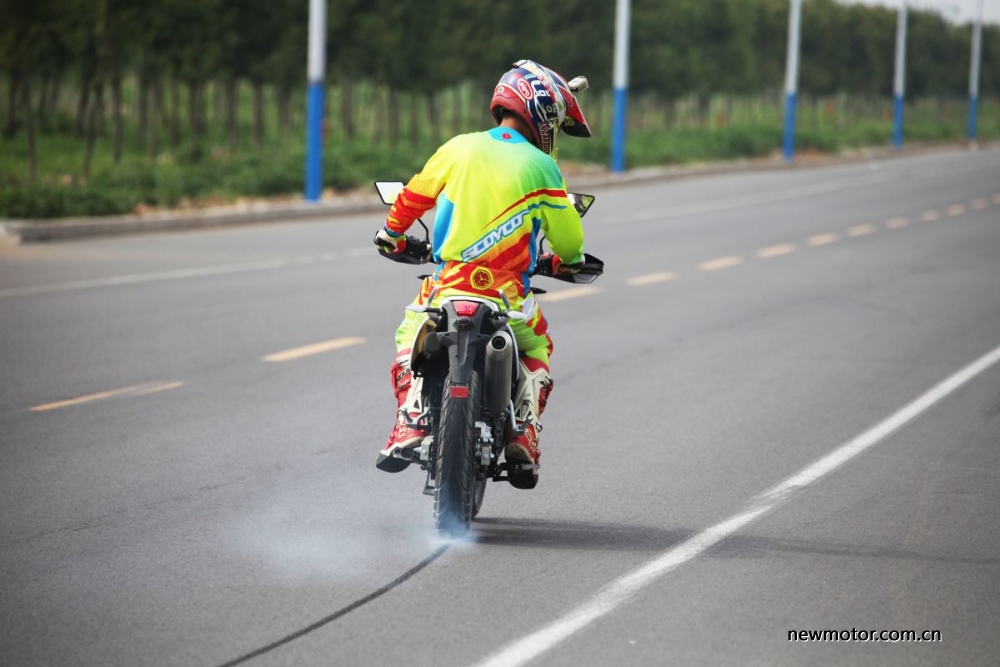 杞婚獞terra150娴嬭瘎,杞婚獞terra200