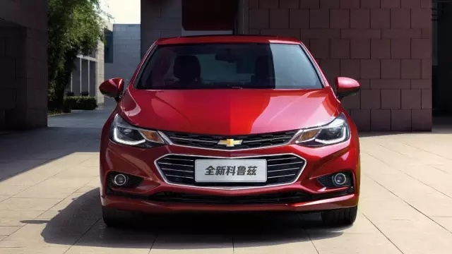 全新科鲁兹上路视频,新科鲁兹第一视角