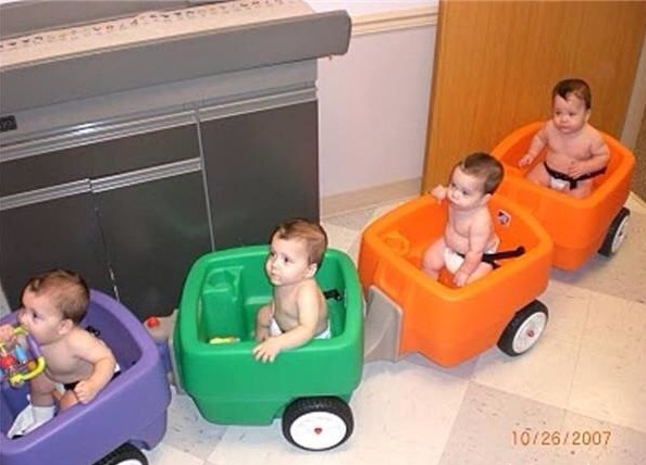 家里有四胞胎是种什么体验,家里有四胞胎怎么样了