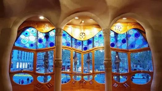 西班牙巴塞罗那自由行热门攻略,西班牙怎么玩