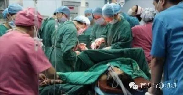 新生儿全身恶臭口吐白沫，家人痛哭但医生却说是妈妈害的