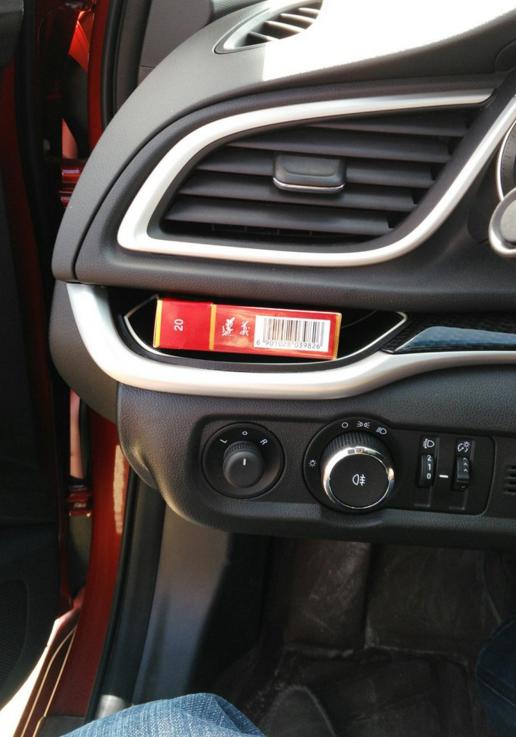 空间足够乘坐舒适,空间宽裕动力足够家用