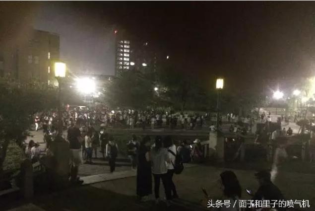 世界有名的“宅”日本，这几天都跑大街上，听说很多躺医院去了！