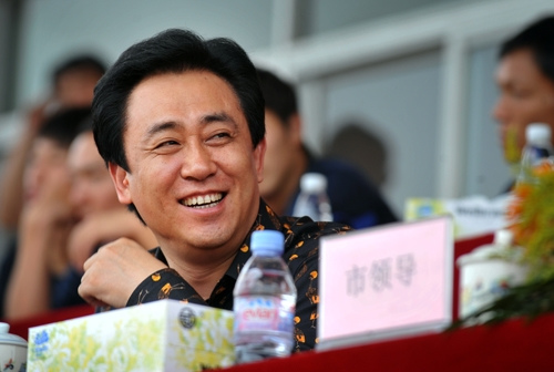 没钱还坚持投资足球的这些中超球队老板，比许家印更值得人们尊敬