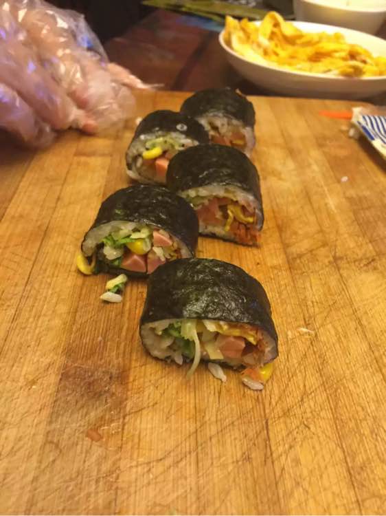 我和男朋友结婚半年了，生活当中我们俩就是谁有空谁下厨房