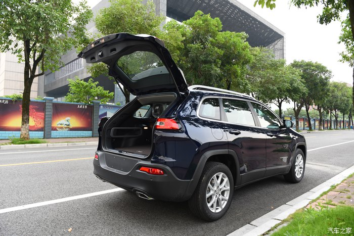 酷斯特女王再次登场：16款2.4L领先版自由光提车作业