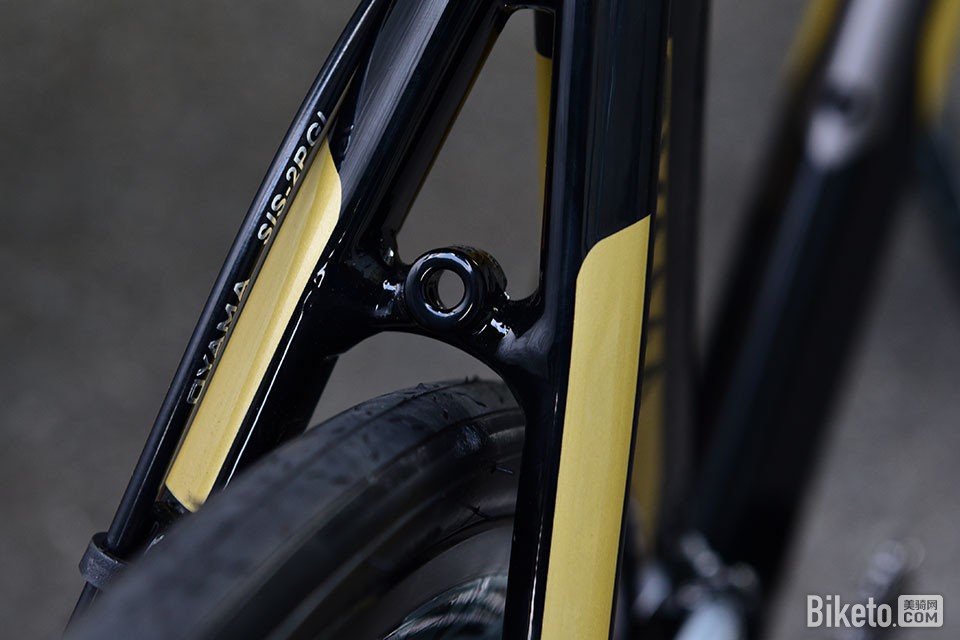 动感新主张欧亚马SPARKADV2评测