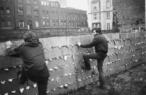 黑山学院小说,黑山学院简介
