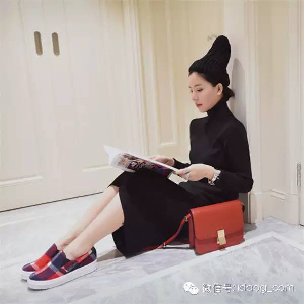 穿白色超长款毛衣,长毛衣款款洋气时髦