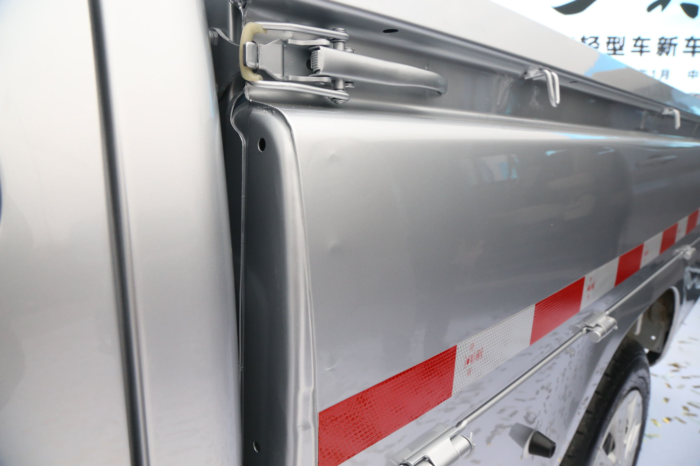 长安神骐最新款柴油版多少钱一辆,生了双胞胎儿子第一天