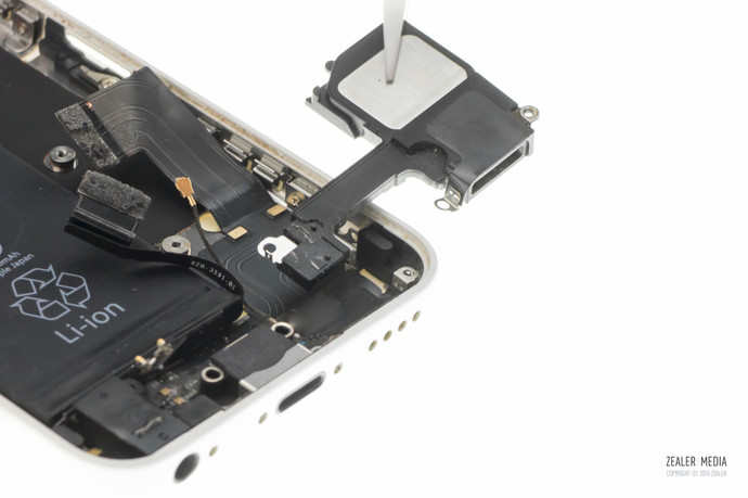 拆iphone5c教程,苹果5c换后壳