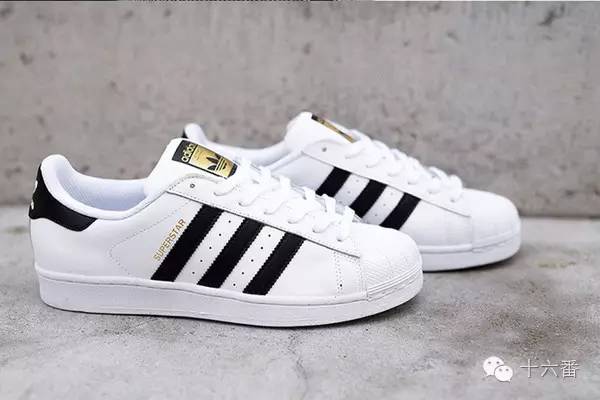 仿麦昆好穿的不硌脚的鞋推荐,麦昆小白鞋哪里仿的好