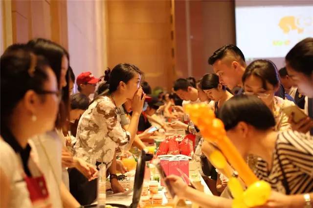 临沂首届美食微商联盟品鉴会火爆铂尔曼，嗨翻500名吃货！